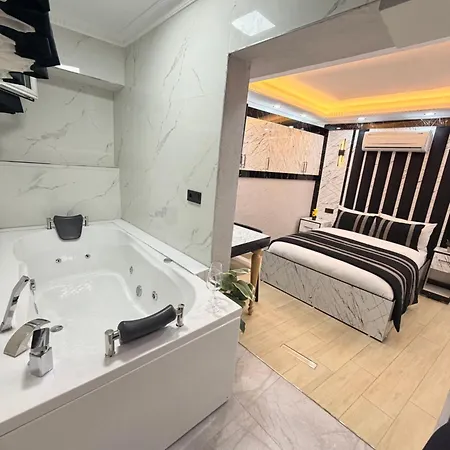 فندق Taksim Larissa House اسطنبول