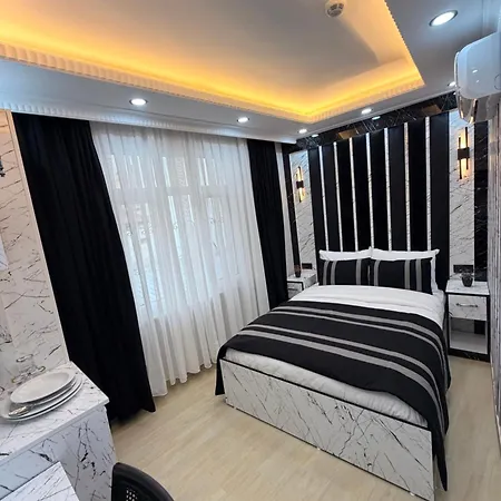 Taksim Larissa House فندق *