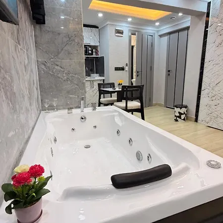 Taksim Larissa House