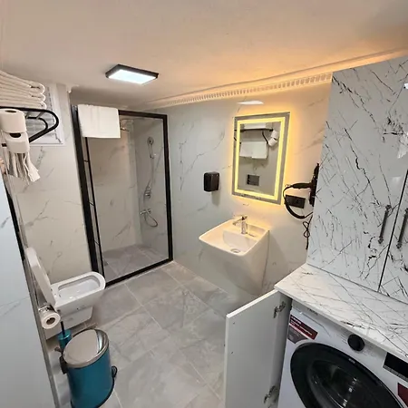 Hotel Taksim Larissa House *