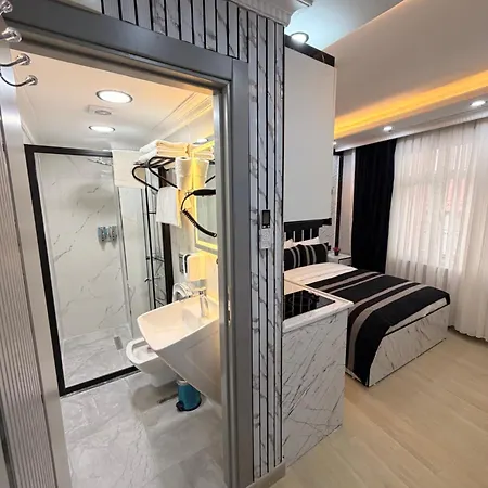 Taksim Larissa House